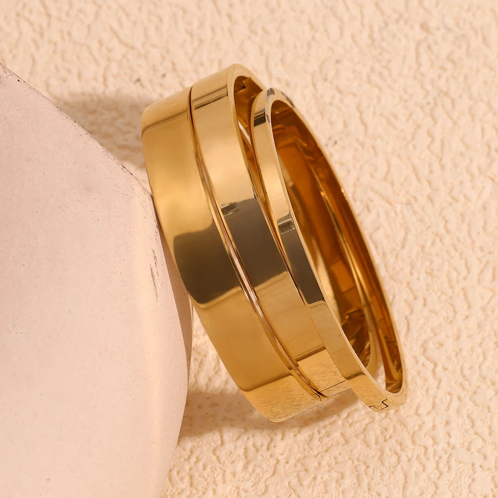 E.B.belle Pulseira brilhante estilo minimalista, joias empilhadas, aço inoxidável, banhado a ouro 18k, presentes hipoalergênicos para mulheres
