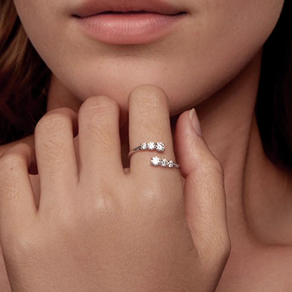 Anel Ajustavél Élégance Moissanite