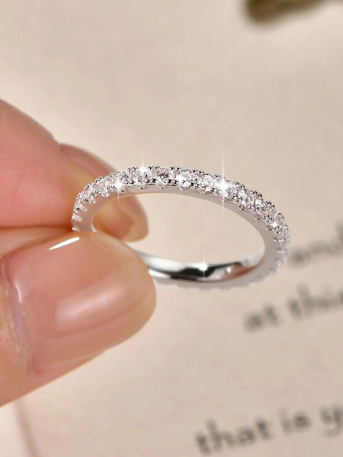 Anel Aparador Moissanite