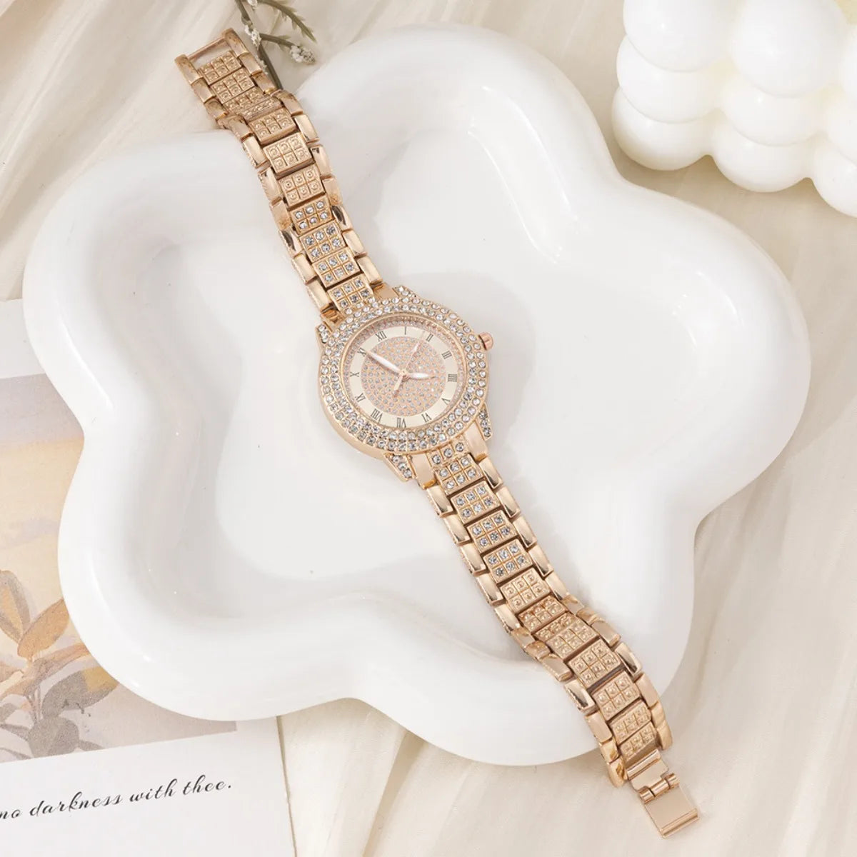 Conjunto exclusivo 5 peças, Relógio + Joias Cravejado de Diamantes.