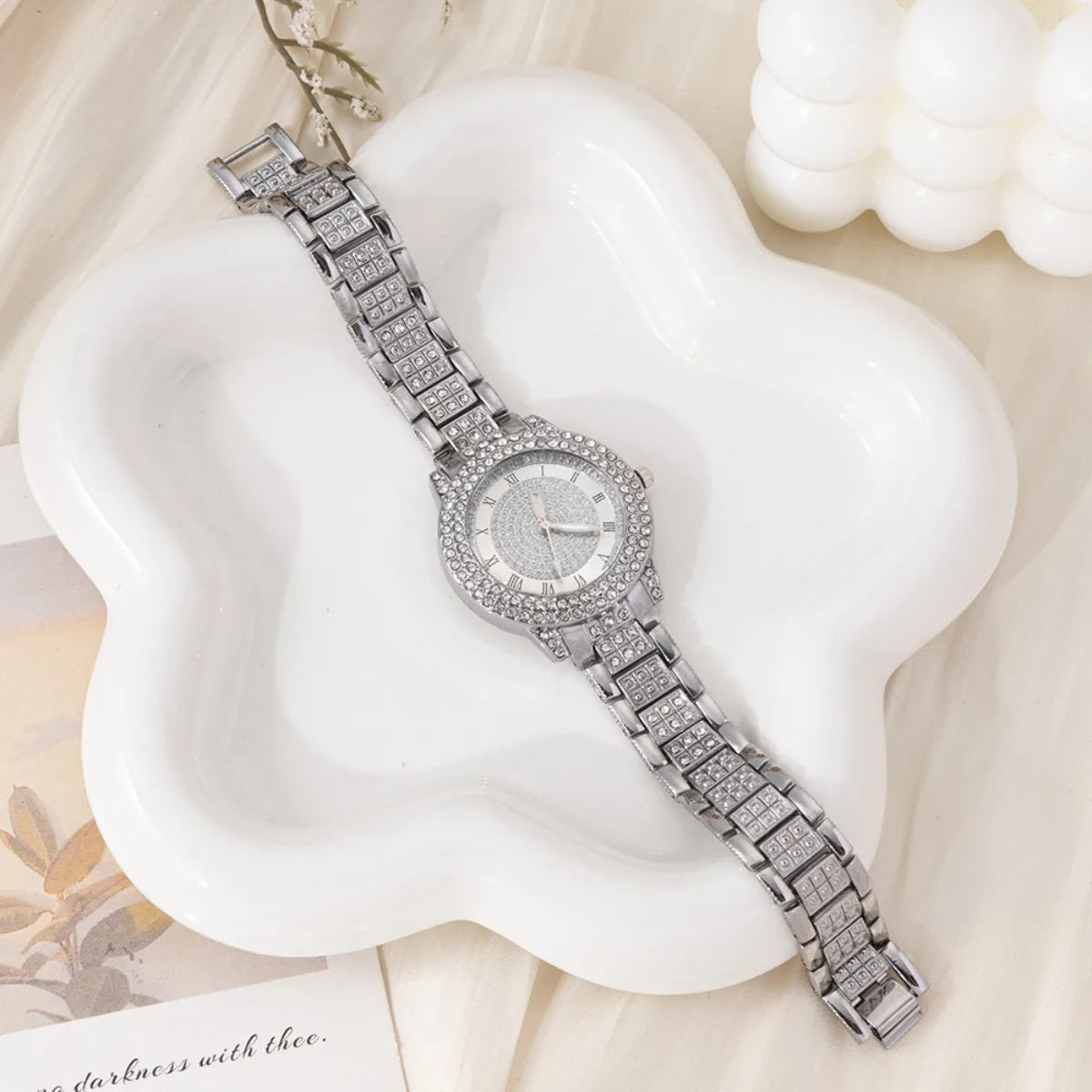 Conjunto exclusivo 5 peças, Relógio + Joias Cravejado de Diamantes.