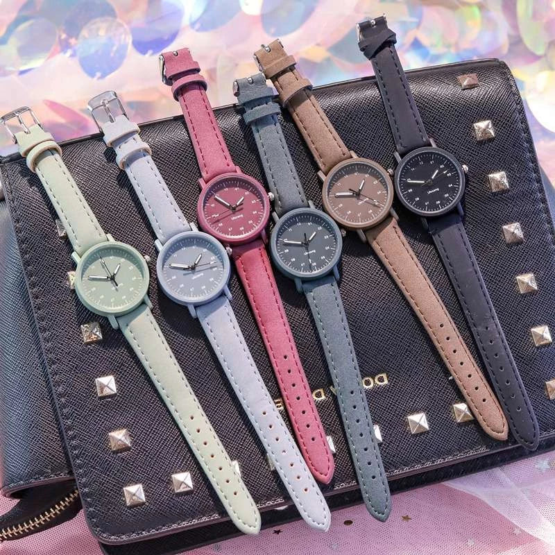 Retro Simples Mulher Relógios laides Casual Quartz Relógio De Pulso Pulseira De Couro Multicolored Nova Das Mulheres