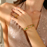 Anel banhado a ouro 18 k com Pedras Victória