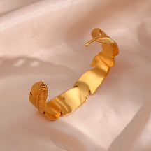 E.B. Belle-pulseira de aço inoxidável para mulheres, pulseiras de folhas de penas, braceletes banhados a ouro 18k, design mais recente, vintage, novo