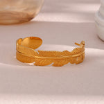 E.B. Belle-pulseira de aço inoxidável para mulheres, pulseiras de folhas de penas, braceletes banhados a ouro 18k, design mais recente, vintage, novo