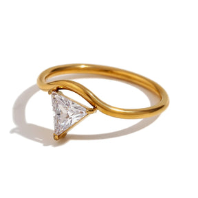 Onda D’Oro — Anel Feminino Banhado a Ouro 18K