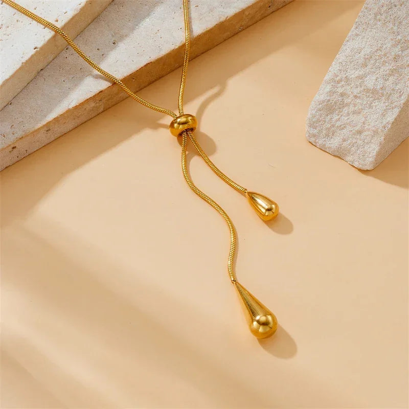 Conjunto  Lacrima  d’Oro