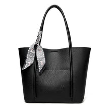 Bolsa Victoria Tote — Coleção Royale