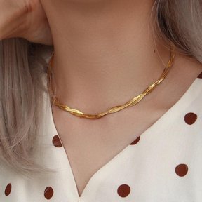 Colar Feminina 2 Fios Aço Inoxidável Banhado Cor Dourada 18K Ajustável- Promoção